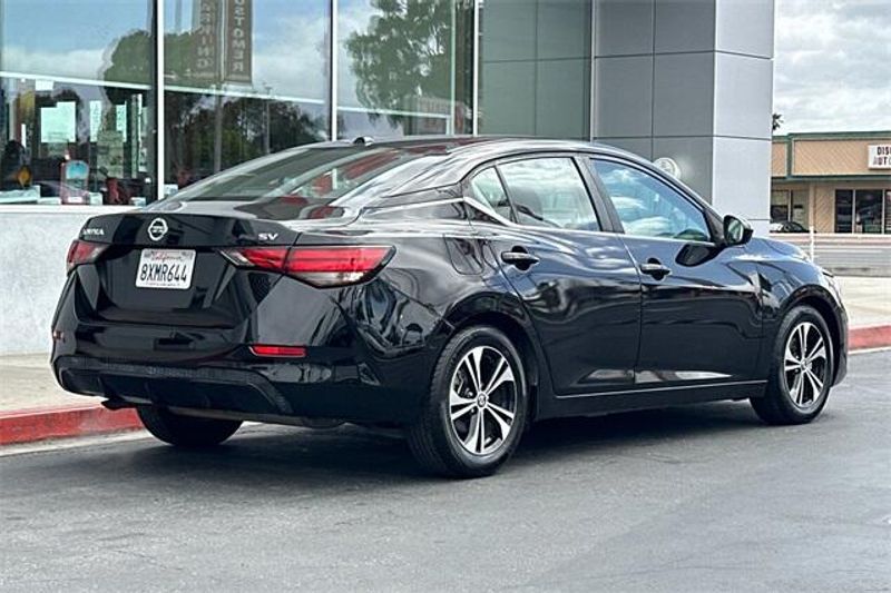2021 Nissan Sentra SVImage 4