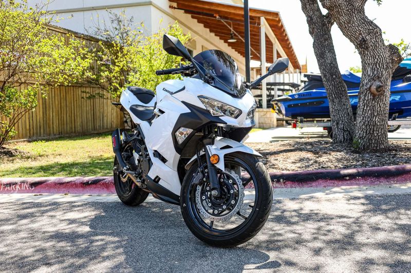 2020 Kawasaki Ninja 400 ABS Image 1