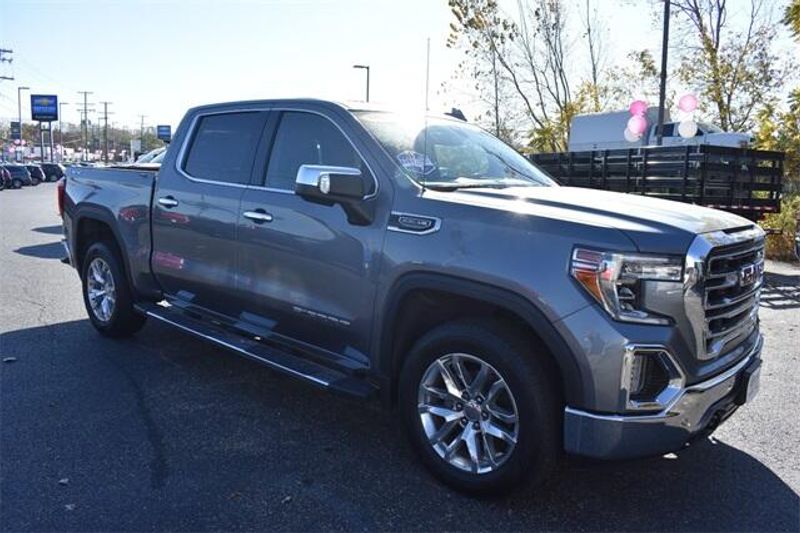 2019 GMC Sierra 1500 SLTImage 10