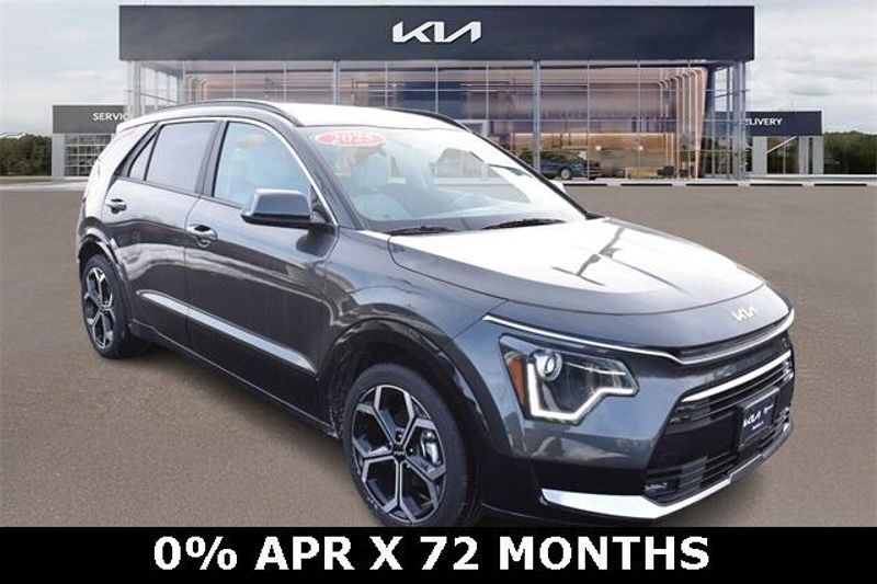 New 2025 Kia Niro EX TouringImage 1