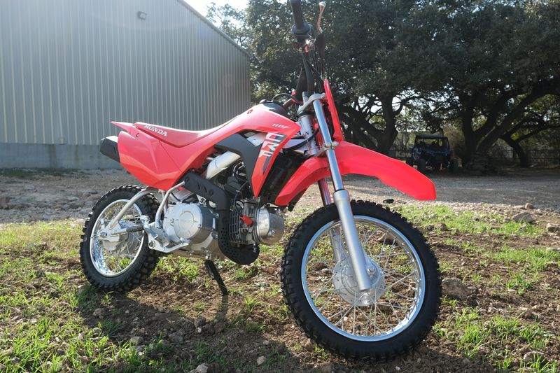 2025 Honda CRF 110F REDImage 22