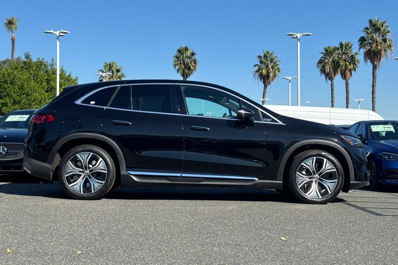 Used 2023 Mercedes-Benz EQE 350+ SUVImage 3