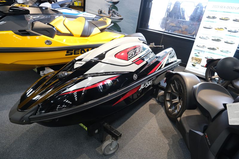 2024 Kawasaki JET SKI SXR 160 EBONY AND ICE GRAY Image 1