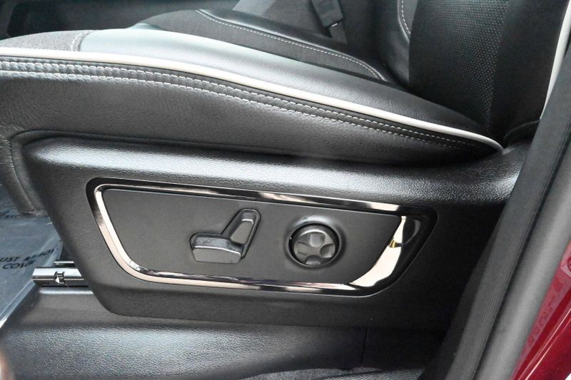2025 RAM 1500 LimitedImage 23