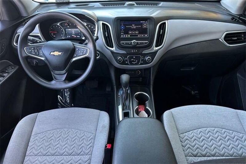 Used 2023 Chevrolet Equinox LTImage 11