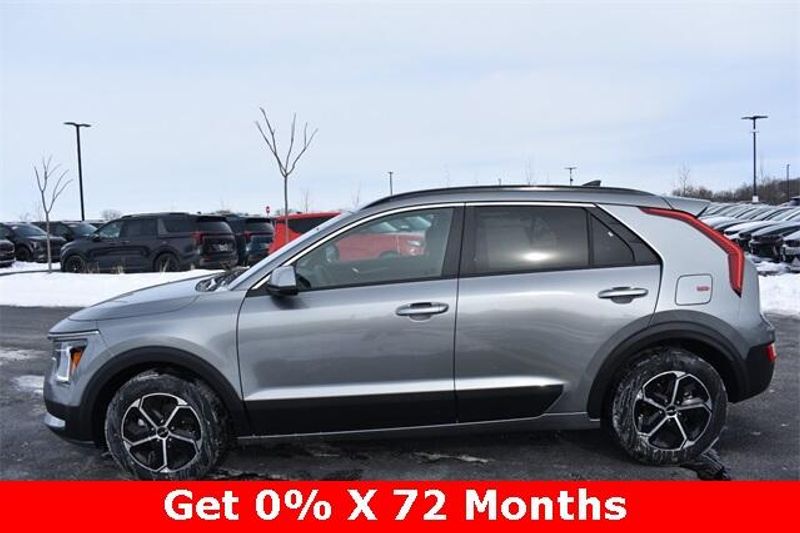 New 2025 Kia Niro LXImage 6