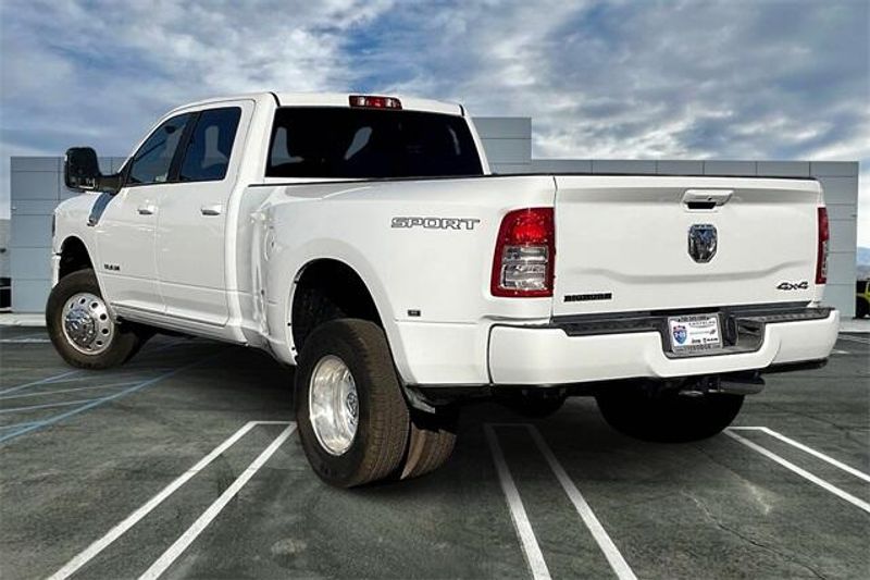 2024 RAM 3500 Big Horn Crew Cab 4x4 8