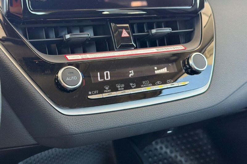 New 2026 Toyota Corolla LEImage 20