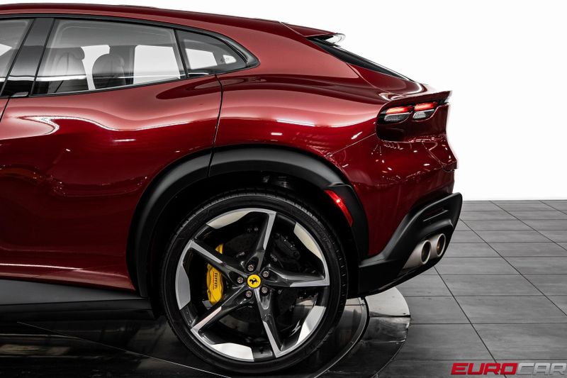 Used 2024 Ferrari Purosangue *SPECIAL FACTORY PAINT * PASSENGER DISPLAY*Image 18