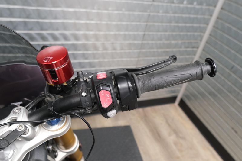 USED 2023 TRIUMPH SPEED TRIPLE 1200 RS Image 23