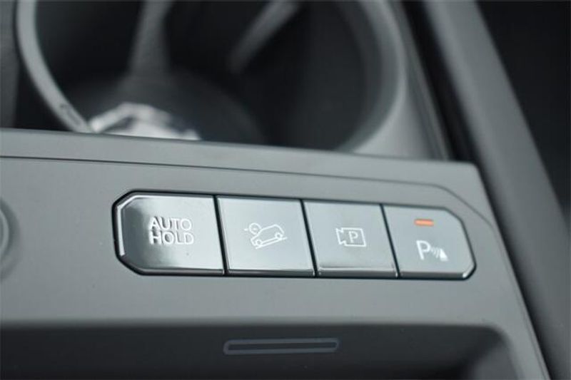New 2026 Kia EV9 LandImage 26