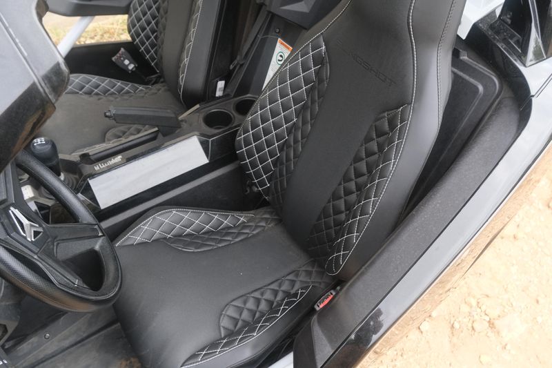 2019 Polaris SLINGSHOT GT BLACK CRYSTAL Image 10