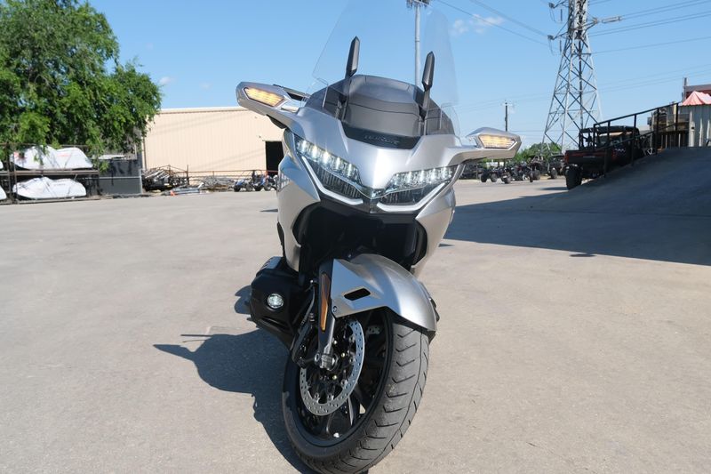 NEW 2025 HONDA GOLD WING TOUR DCT  in a LIGHT SILVER METALLIC exterior color. Family PowerSports (877) 886-1997 familypowersports.com 