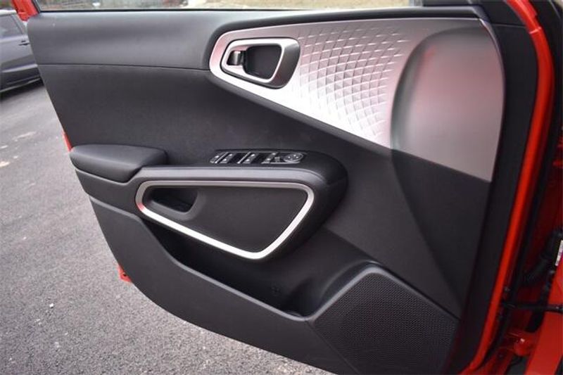 New 2025 Kia Soul SImage 30
