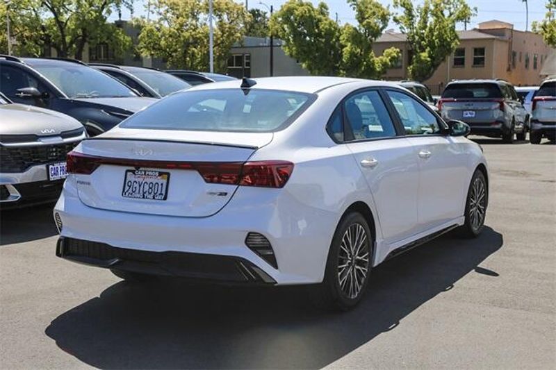 2023 Kia Forte GT-LineImage 10