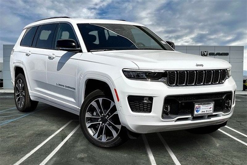 2024 Jeep Grand Cherokee L Overland 4x4Image 14