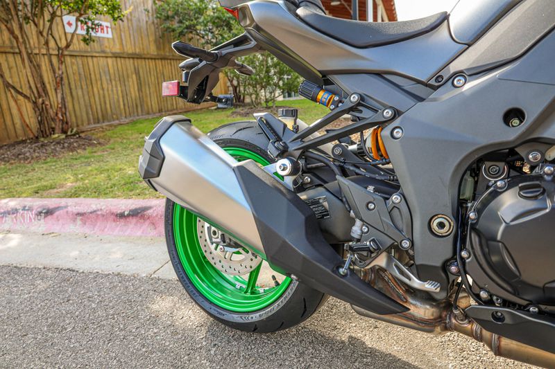 NEW 2026 KAWASAKI Z1100 SE ABS Image 13