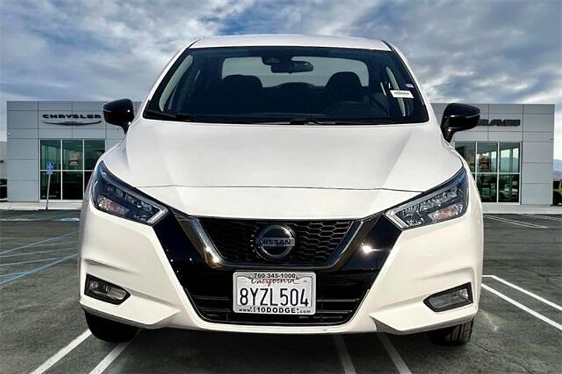 2021 Nissan Versa 1.6 SRImage 2