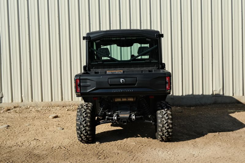 NEW 2026 CAN-AM DEFENDER MAX XT CAB HD11 WITH 1025 INCH TOUCHSCREEN Image 4