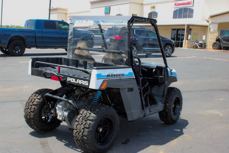 2022 Polaris RANGER 150 EFI WHITE LIGHTNING AND SKY BLUE Image 4