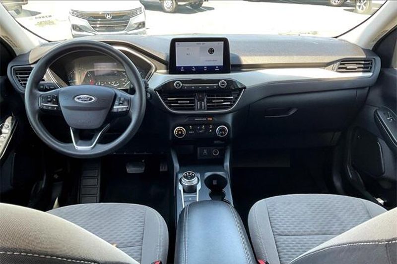 Used 2022 Ford Escape SEImage 15