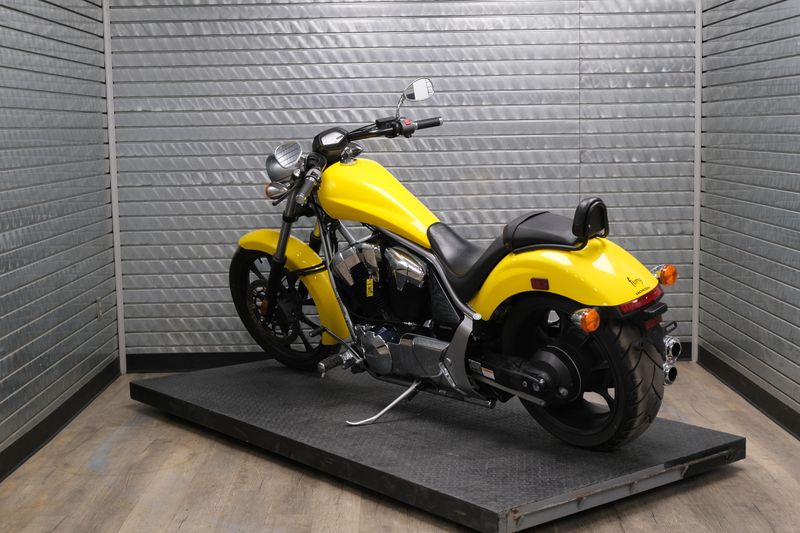 USED 2023 HONDA FURY Image 5