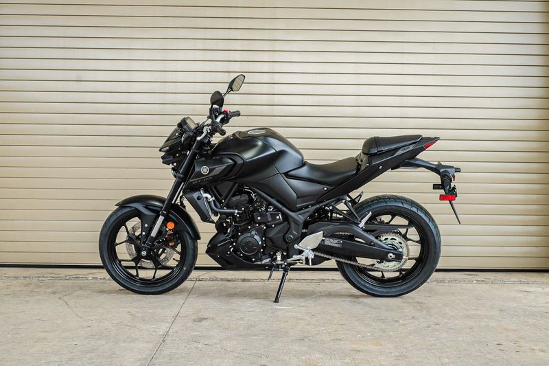 2024 Yamaha MT03 MATTE STEALTH BLACKImage 1