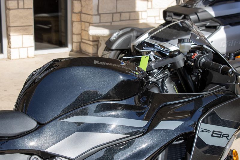 NEW 2026 KAWASAKI NINJA ZX6R ABS Image 8