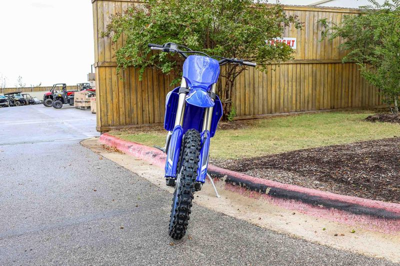 NEW 2026 YAMAHA YZ450FX Image 2