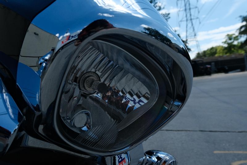NEW 2025 SUZUKI BOULEVARD M109R Image 9