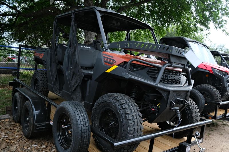 NEW 2026 POLARIS RANGER CREW 1000 PREMIUM Image 1