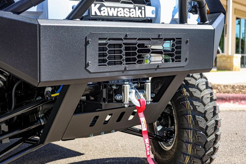 2025 KAWASAKI MULE PROFXT 1000 PLATINUM RANCH EDITION  METALLIC STARDUST WHITE in a METALLIC STARDUST WHITE exterior color. Family PowerSports (877) 886-1997 familypowersports.com 