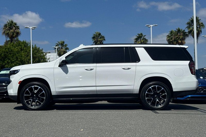 Used 2023 Chevrolet Suburban RSTImage 7