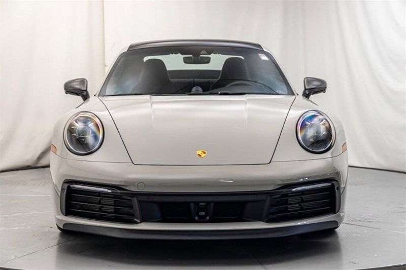 2024 Porsche 911 Carrera T in a Chalk exterior color and Blackinterior. Lotus Manhattan 347-395-5714 lotusmanhattan.com 