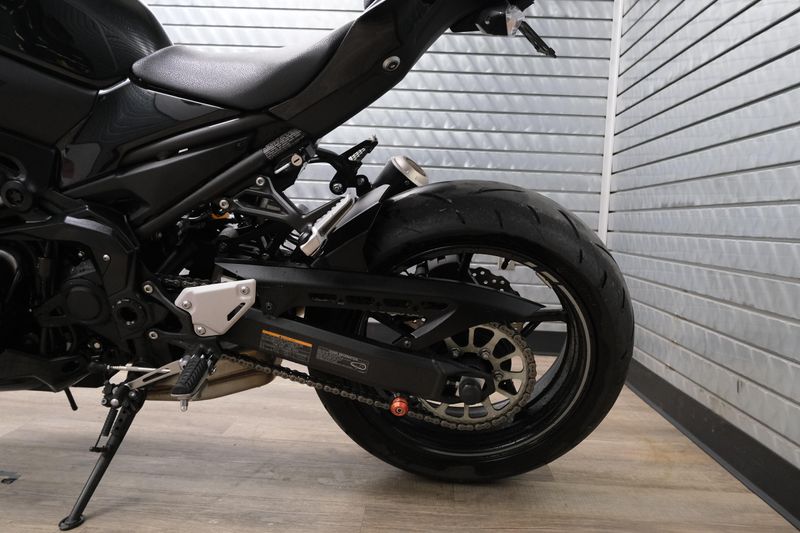 USED 2022 KAWASAKI Z900 ABS Image 16