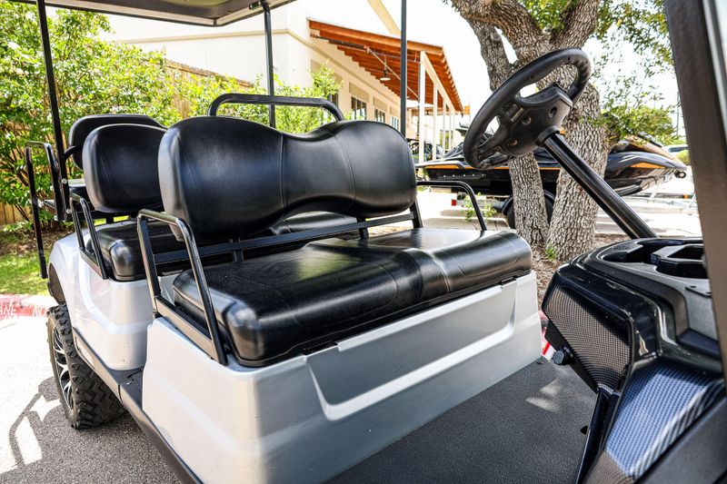2019 Yamaha CONCIERGE 4 GOLF CART Image 10