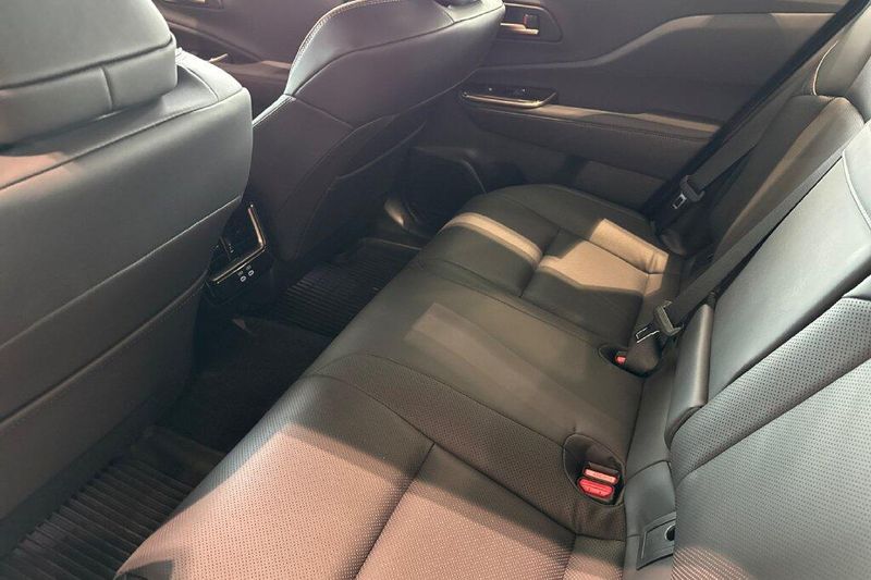 New 2026 Toyota Crown Signia XLEImage 12