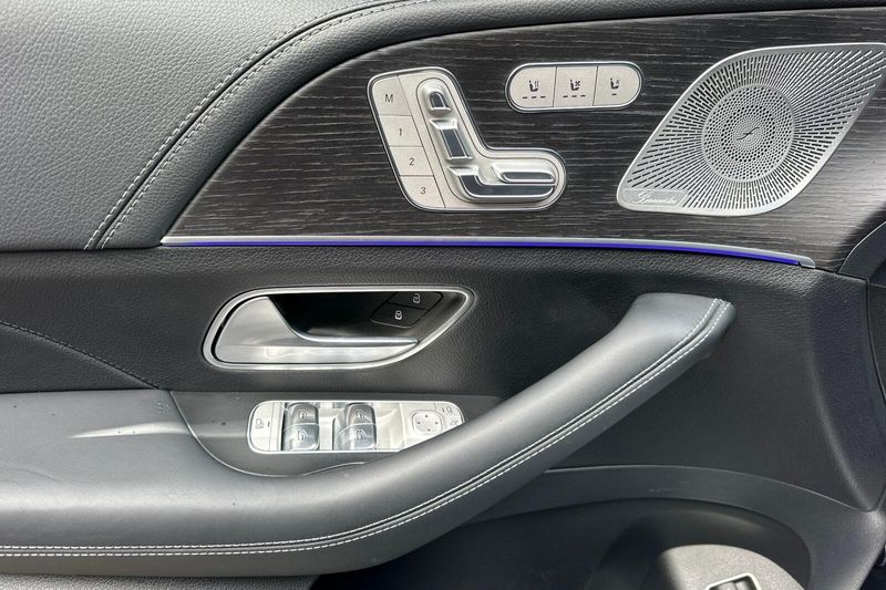 Used 2024 Mercedes-Benz GLE 53 AMGImage 11