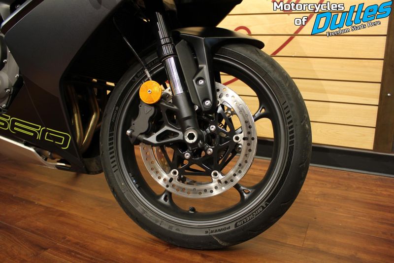 Used 2025 Triumph Daytona 660 Image 14