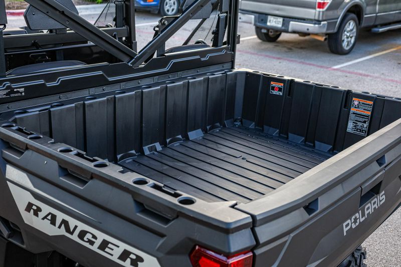 2025 Polaris RANGER CREW 1000 PREMIUM MIRAGE GRAYImage 10