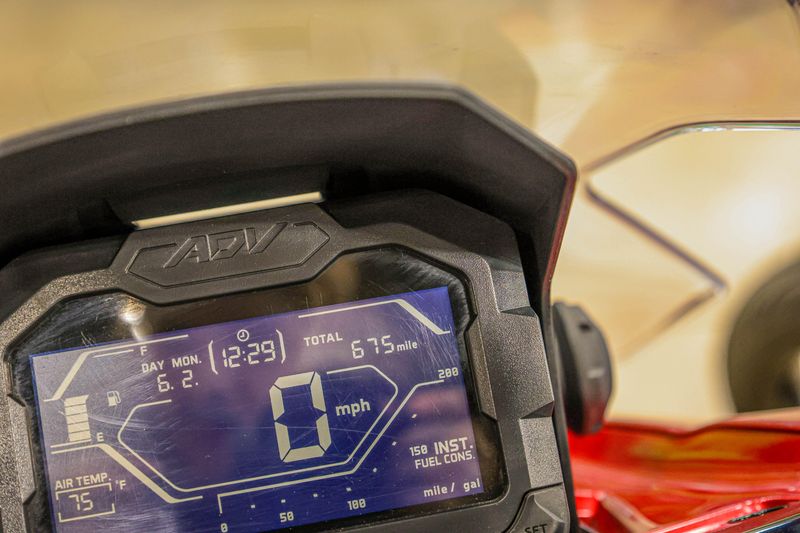 USED 2022 HONDA ADV 150 Image 16