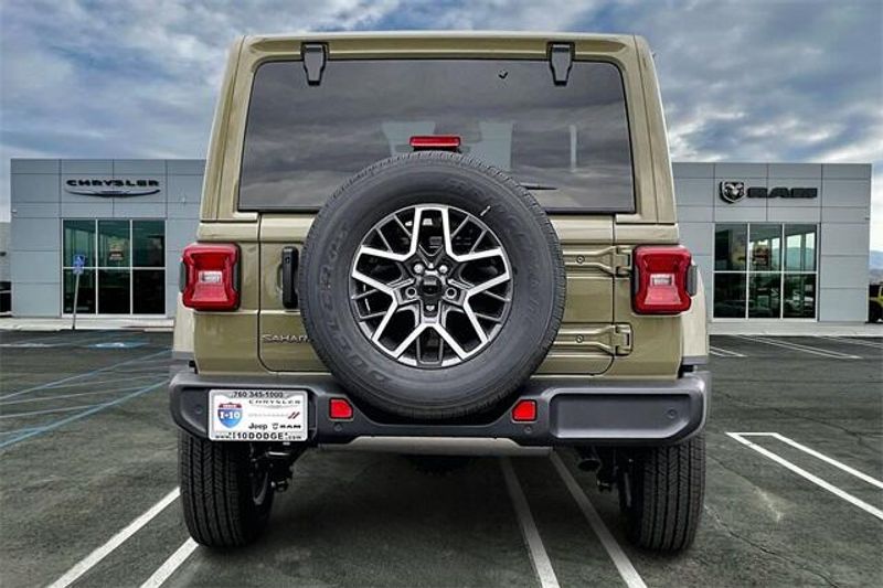 New 2026 Jeep Wrangler 4-door SaharaImage 3