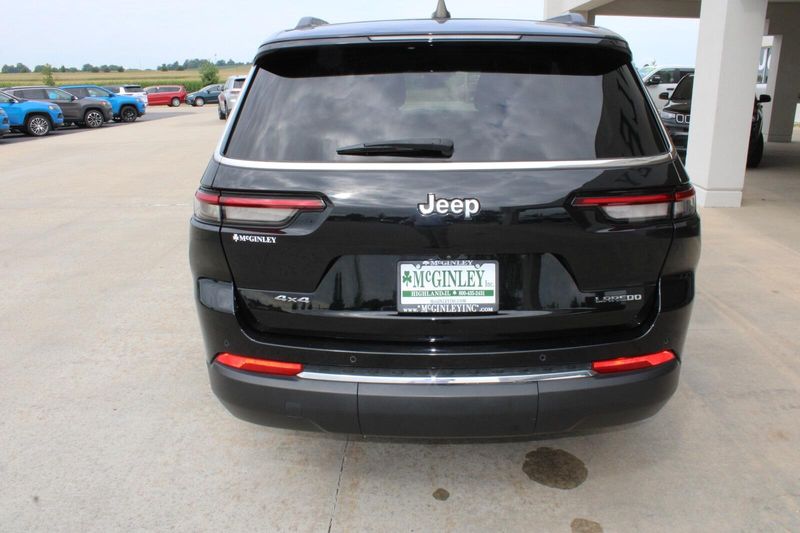 2023 Jeep Grand Cherokee Laredo photo 7
