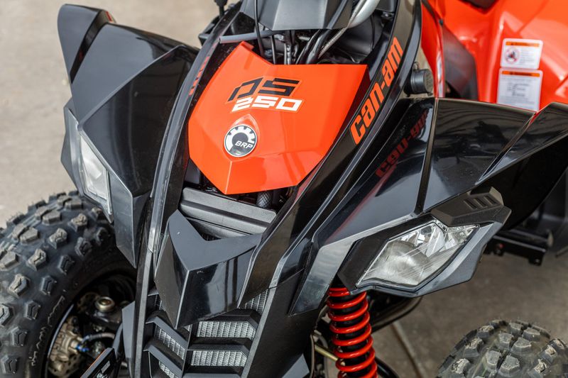 2025 Can-Am DS 250 BLACK AND CANAM RED Image 11