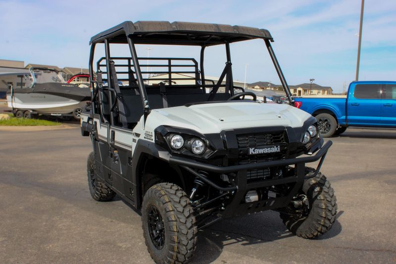 2025 Kawasaki MULE PROFXT 1000 LE ICE GRAYImage 3