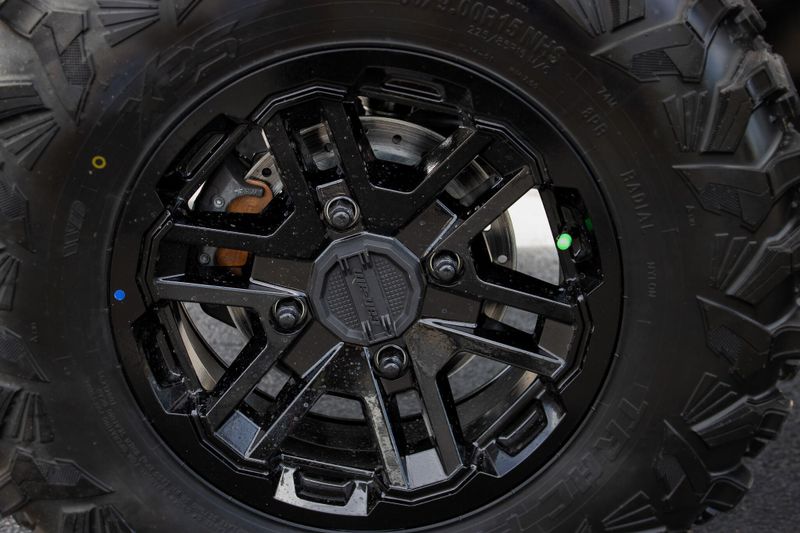 NEW 2026 CAN-AM DEFENDER LIMITED CAB HD11 Image 12