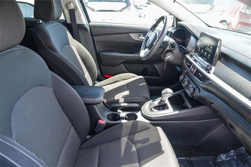 2021 Kia Forte LXSImage 17