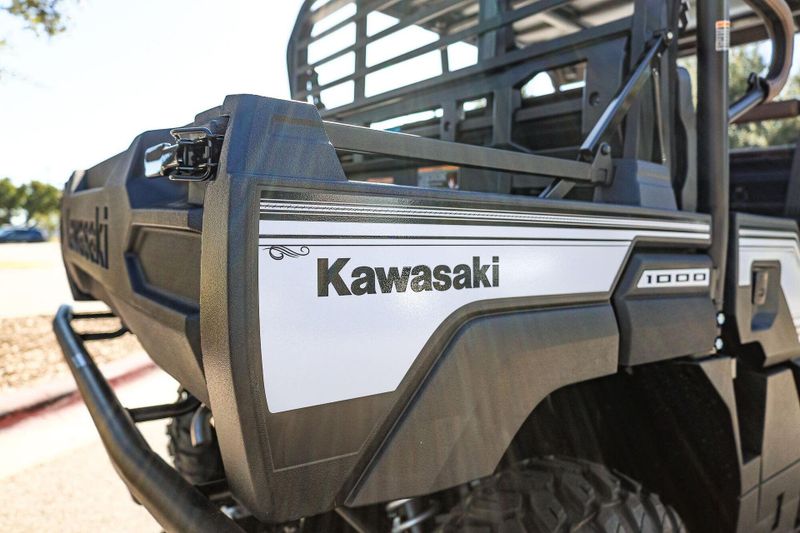 2025 Kawasaki MULE PROFXT 1000 PLATINUM RANCH EDITION METALLIC STARDUST WHITEImage 7