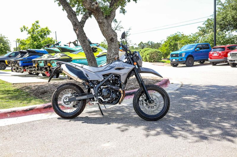 2025 Kawasaki KLX230S M  BATTLE GRAY Image 4