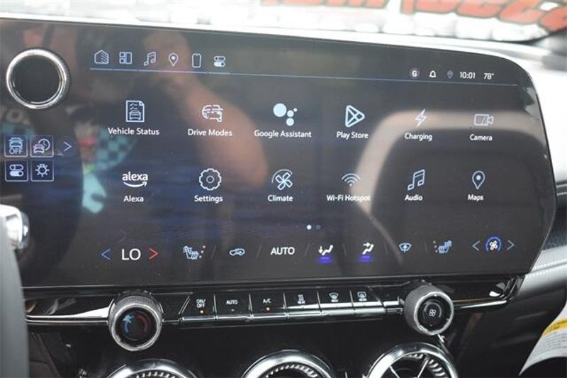 2025 Chevrolet Blazer EV LTImage 28